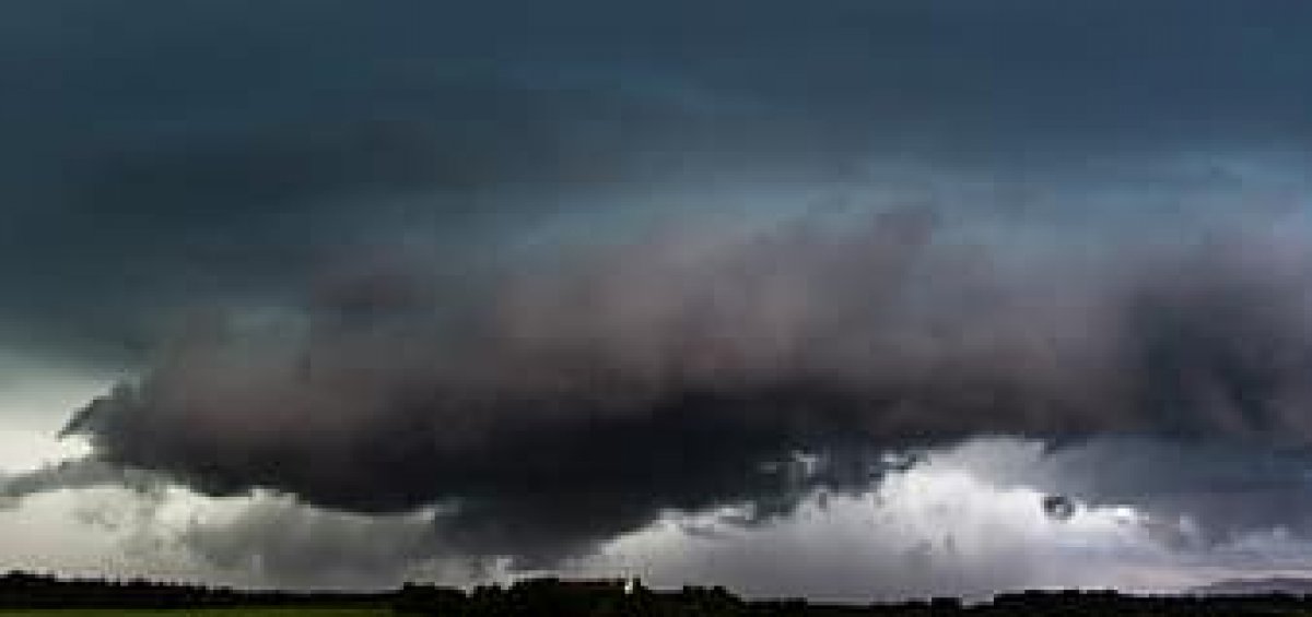 forward-landscape-weather-sky-rain-thunderstorm-wall-cloud-super-cell-storm-thumbnail